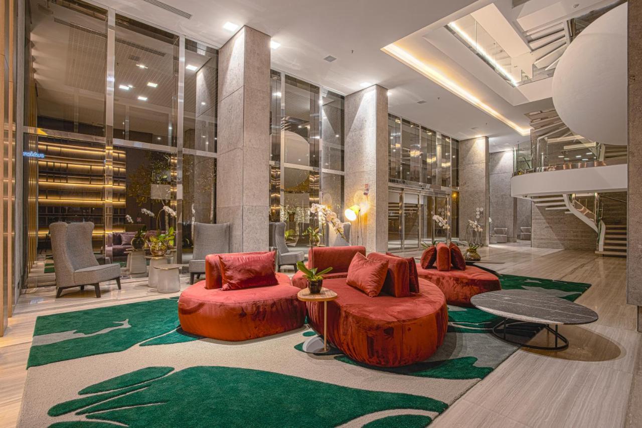 Suryaa Hotel Pinhais, Curio Collection By Hilton Zewnętrze zdjęcie