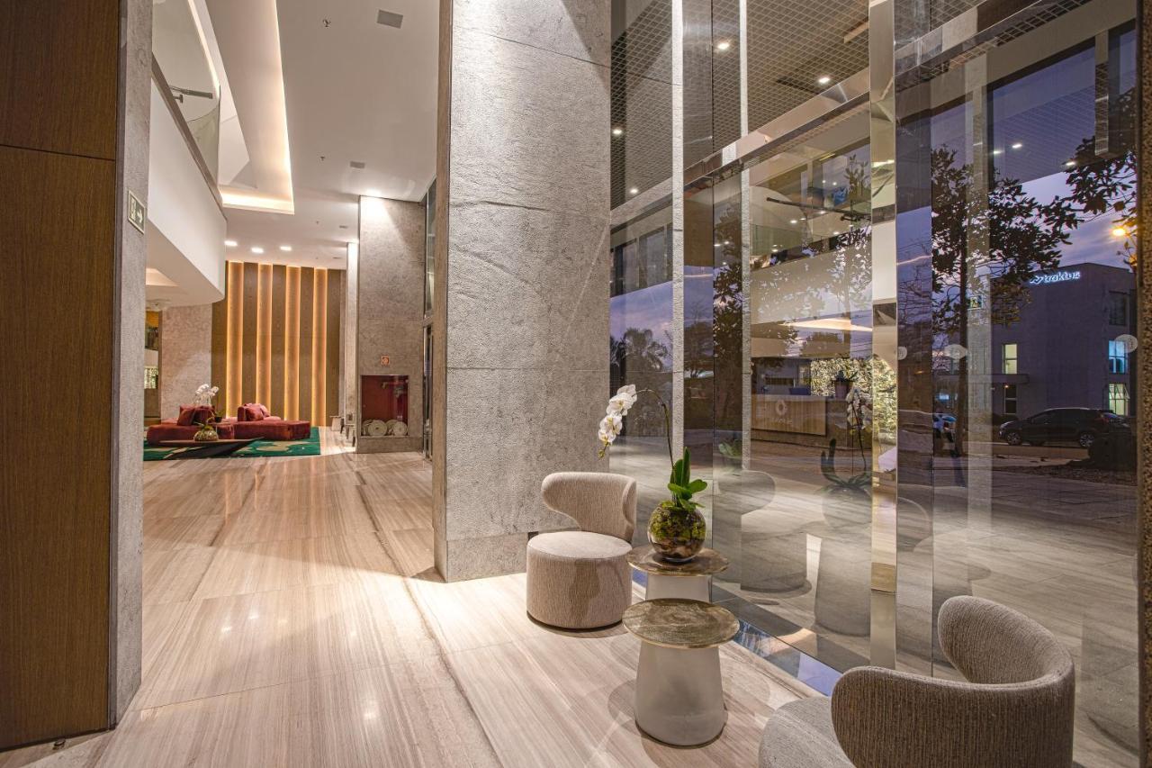 Suryaa Hotel Pinhais, Curio Collection By Hilton Zewnętrze zdjęcie
